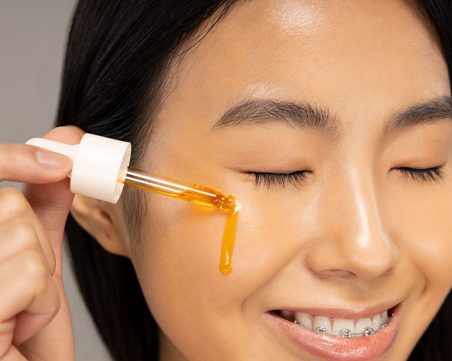Why Your Skin Is Still Dry (Even When You Moisturize Every Day)